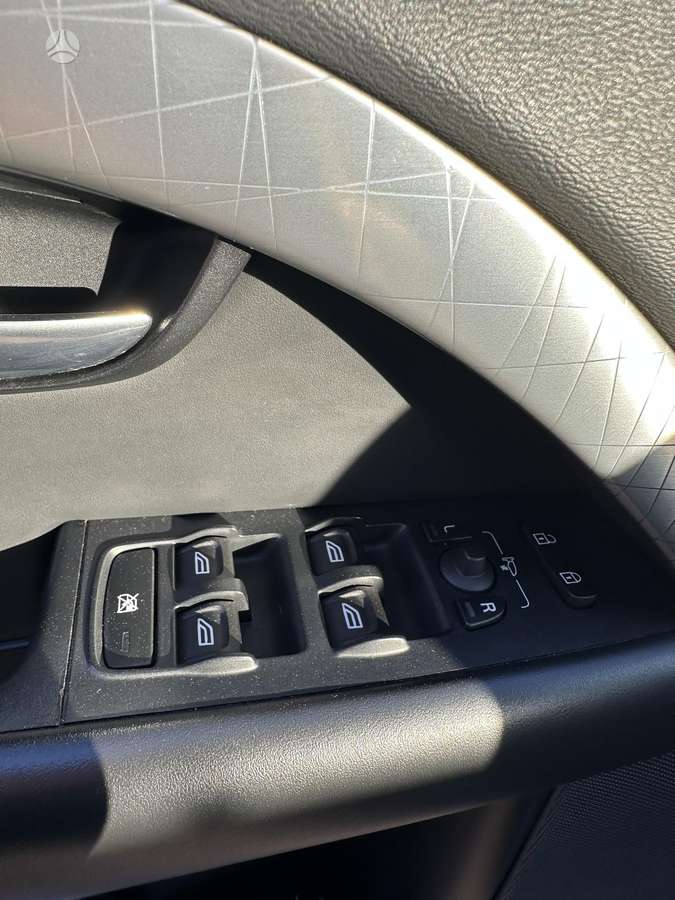 Volvo XC70 2009 — photo 15