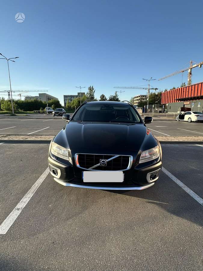 Volvo XC70 2009 — rear view
