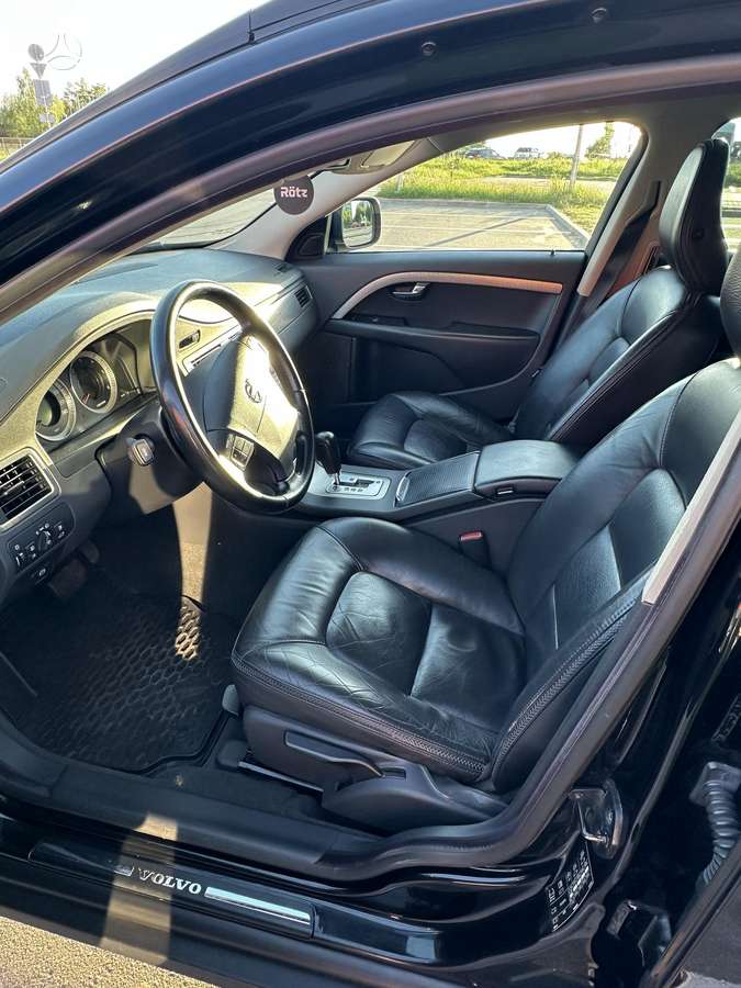 Volvo XC70 2009 — photo 8