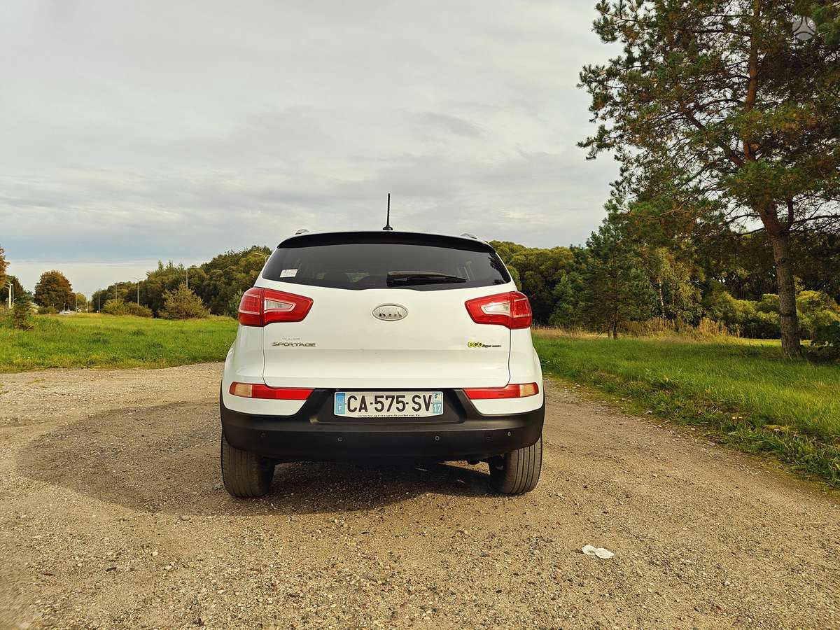Kia Sportage 2012 — фото 11