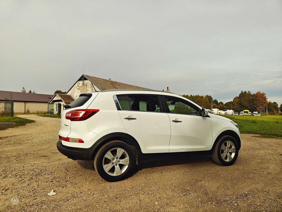 Kia Sportage 2012 — фото 9