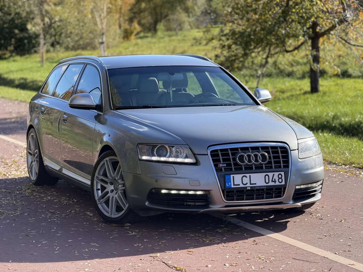 Audi A6 2009 — вигляд ззаду
