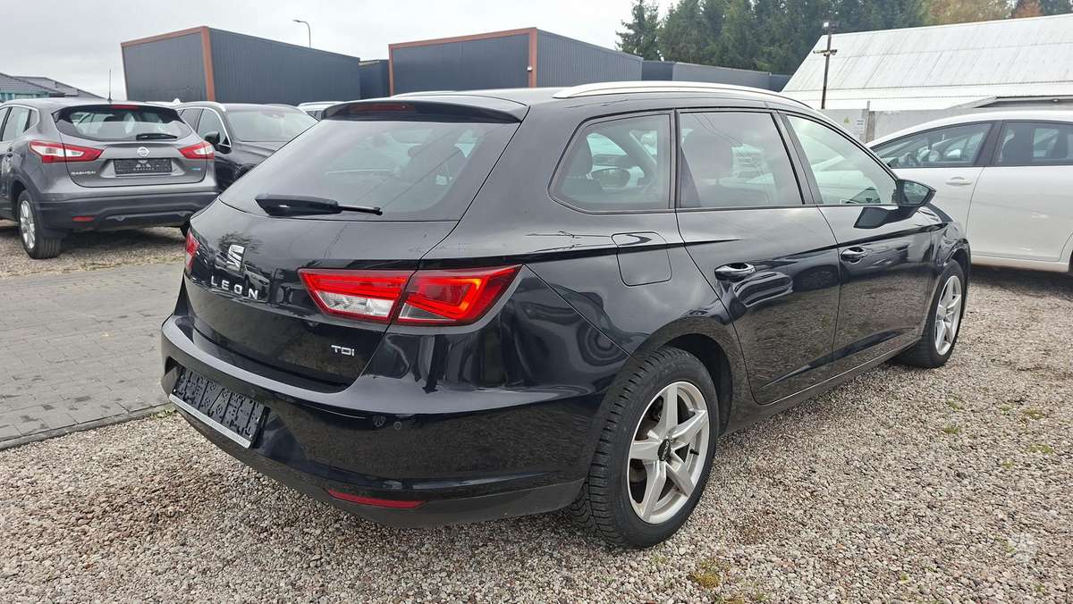 Seat Leon 2015 — photo 11