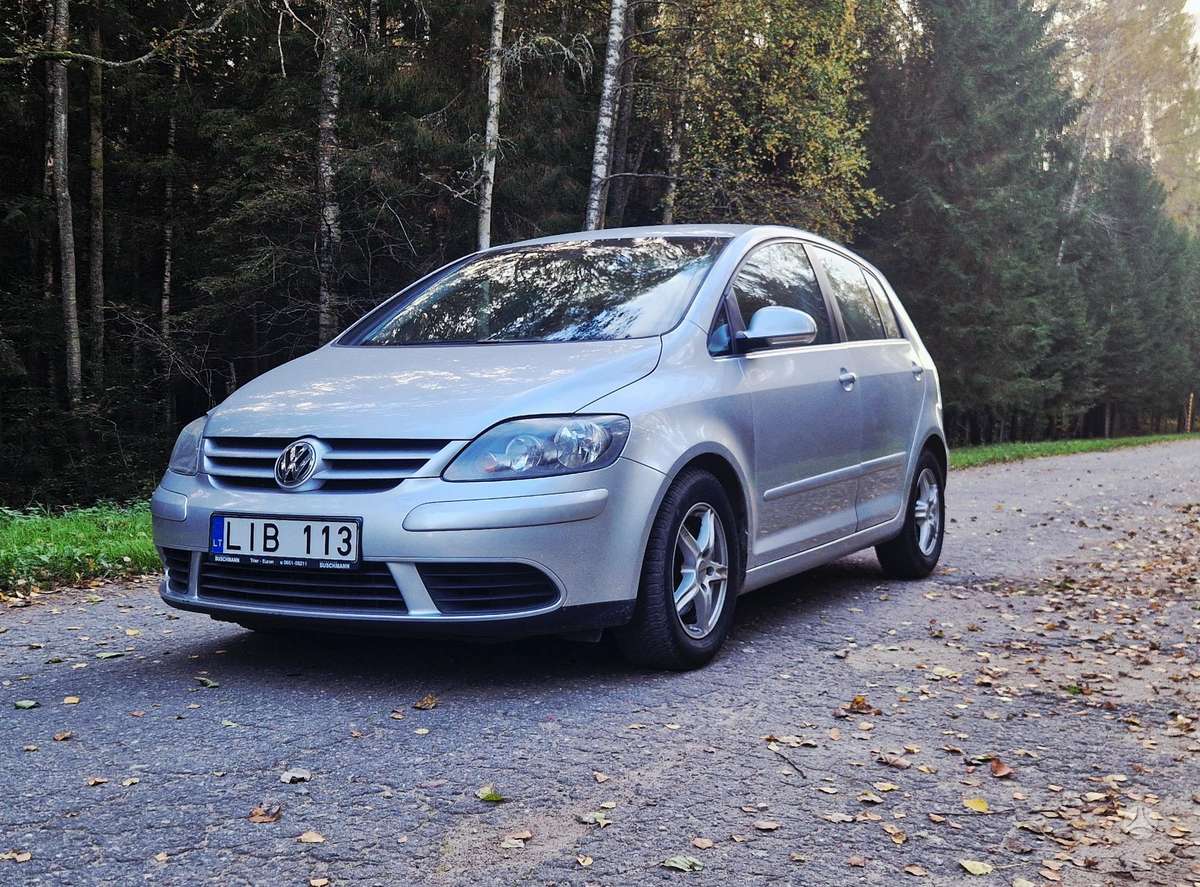 Volkswagen Golf, 2005