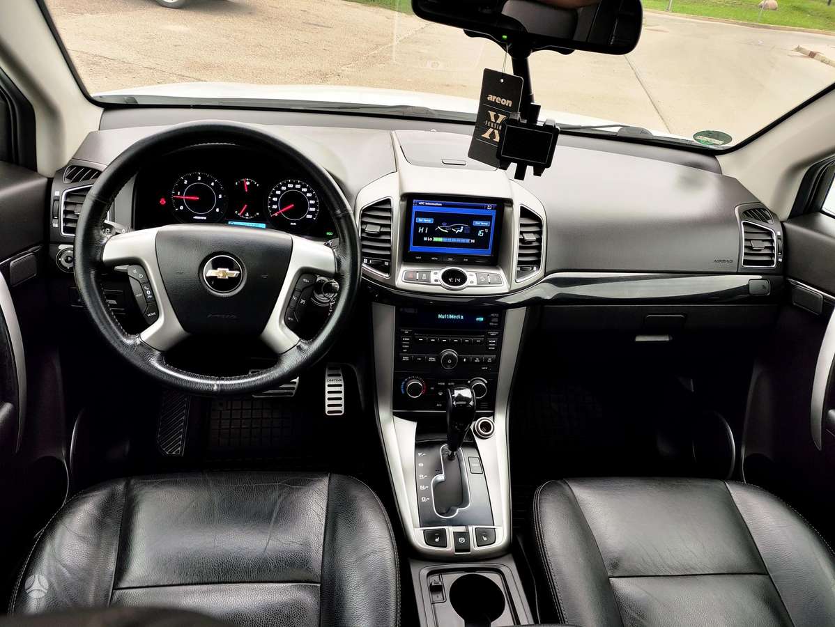 Chevrolet Captiva 2013 — photo 20