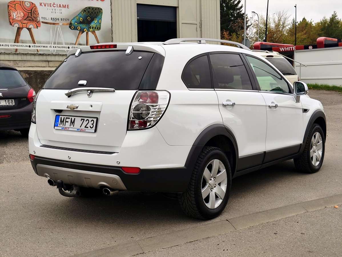 Chevrolet Captiva 2013 — engine 2200 cm³, 184 HP (135kW)