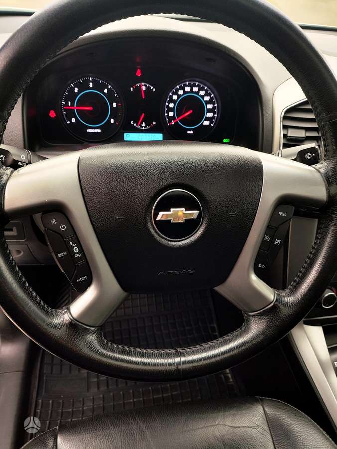 Chevrolet Captiva 2013 — photo 8
