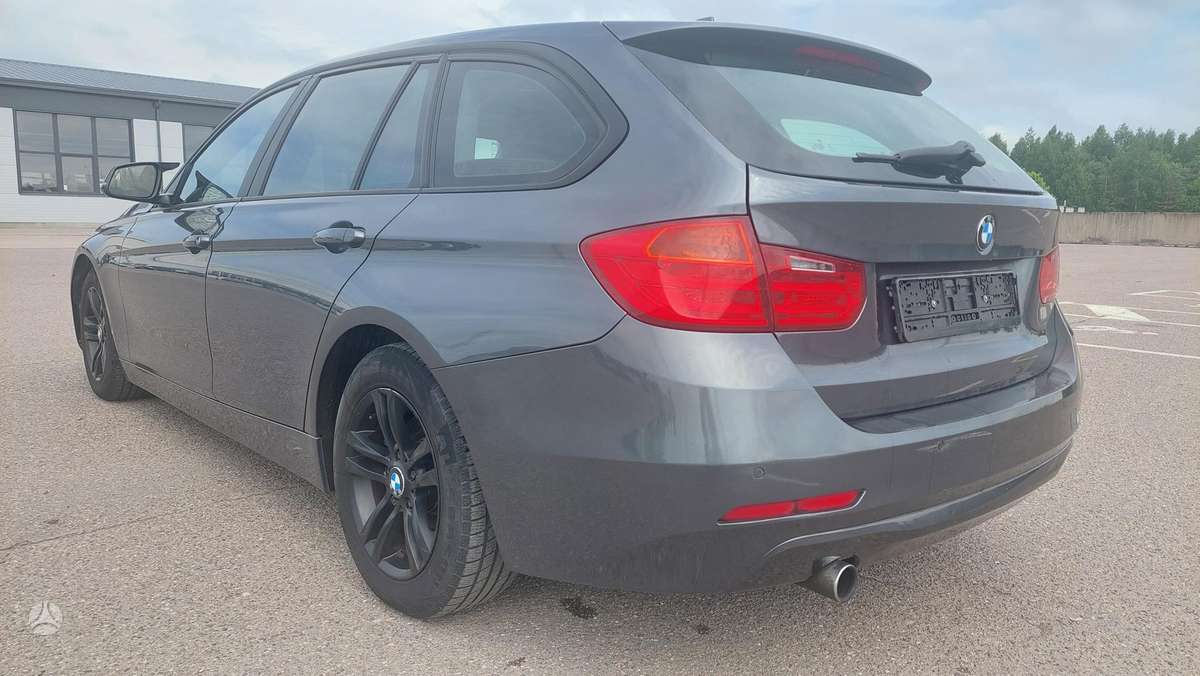 BMW 318 2013 — photo 6