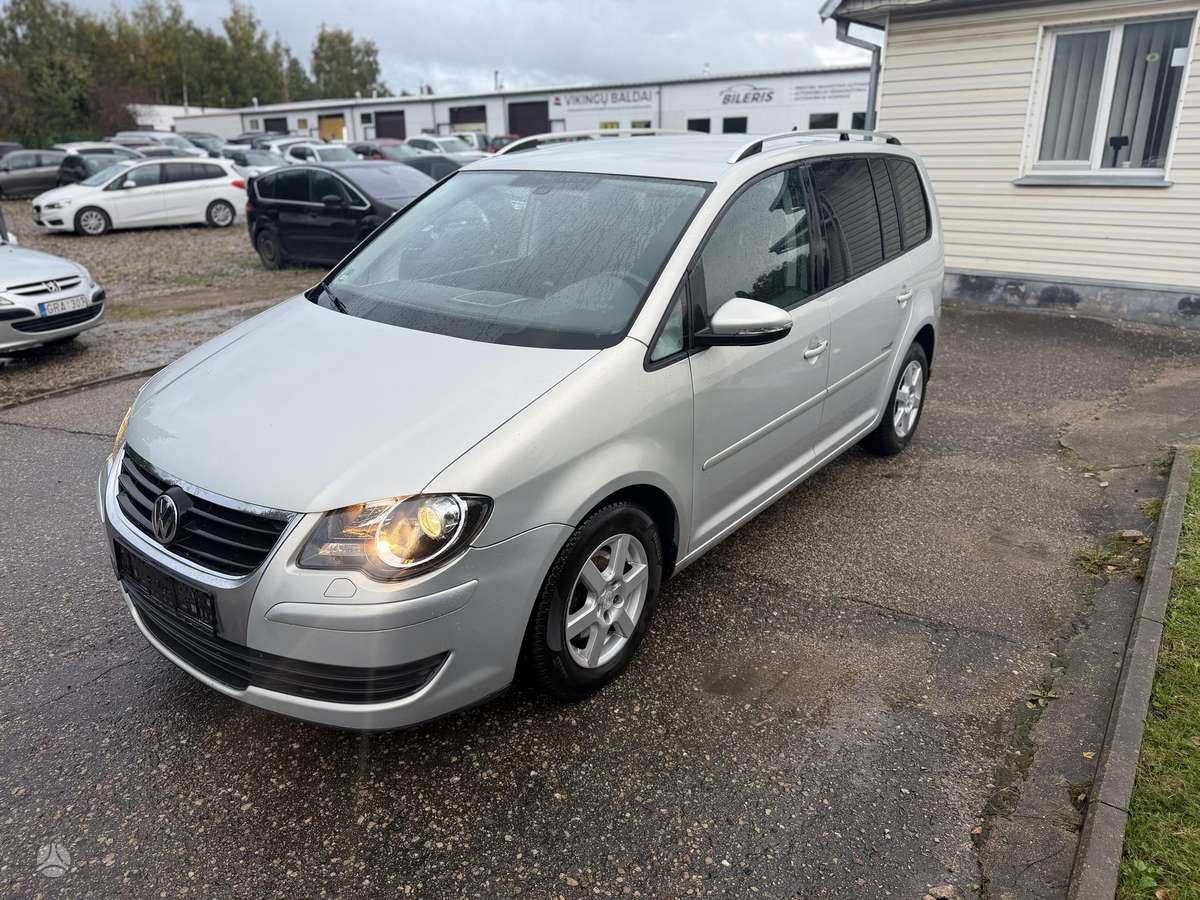 Volkswagen Touran 2010 — авто для ЗСУ з Європи