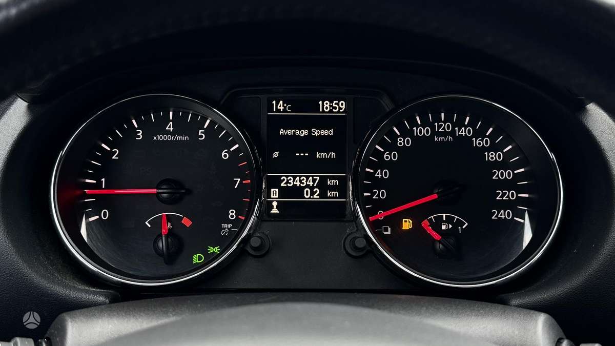 Nissan Qashqai+2 2012 — photo 18