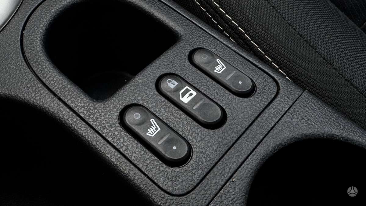 Nissan Qashqai+2 2012 — photo 22