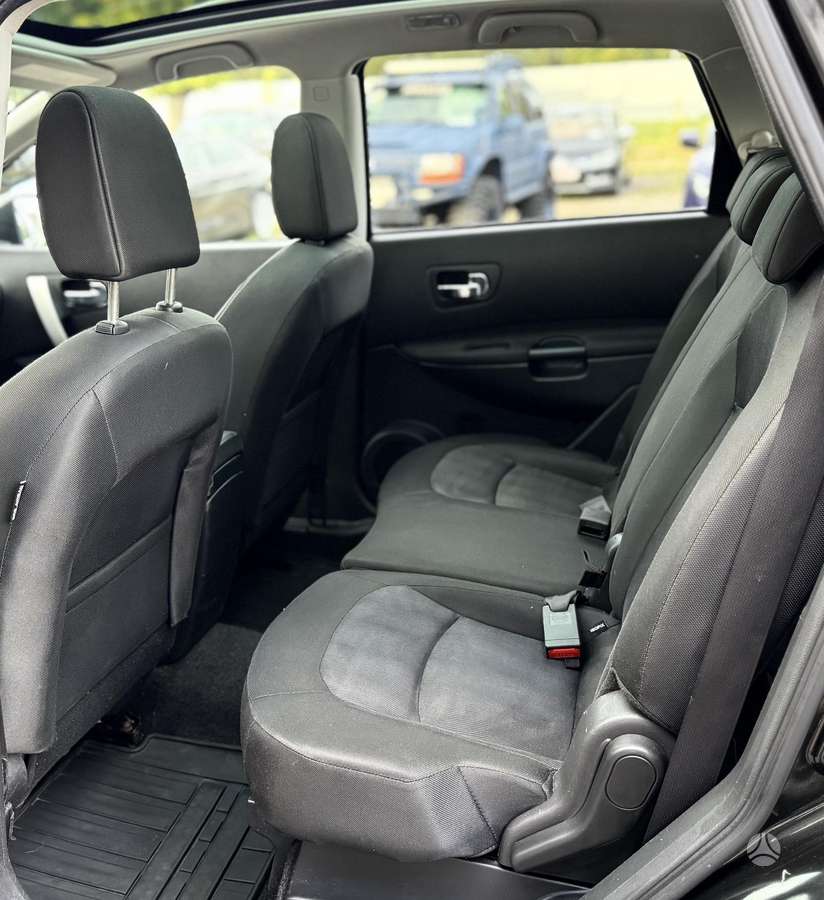 Nissan Qashqai+2 2012 — photo 28