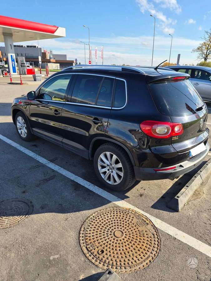 Volkswagen Tiguan 2008 — engine 2000 cm³, 140 HP (103kW)