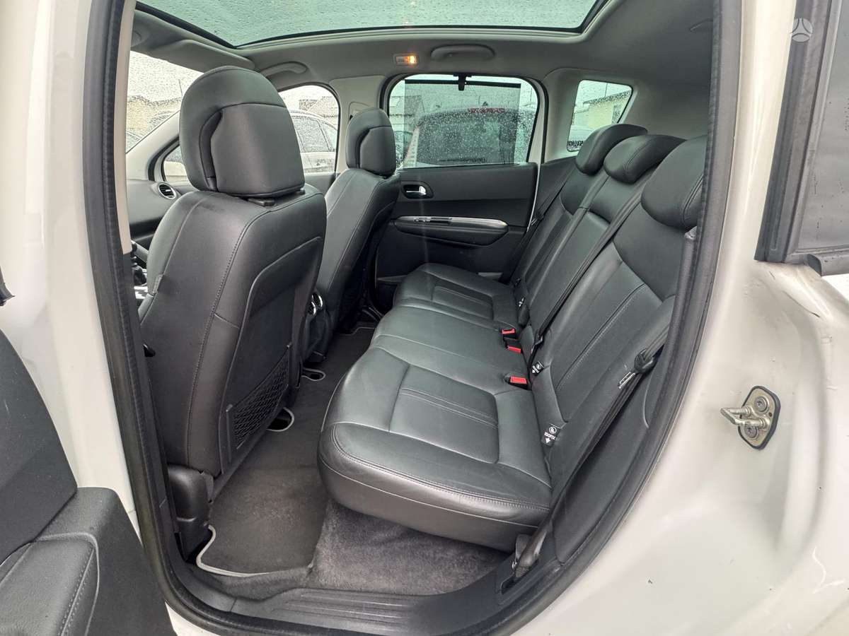 Peugeot 3008 2014 — photo 10
