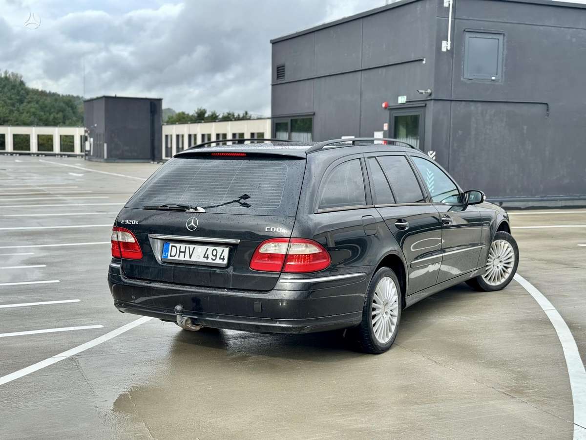 Mercedes-Benz E320 2005 — двигун 2987 cm³, 224 HP (165kW)