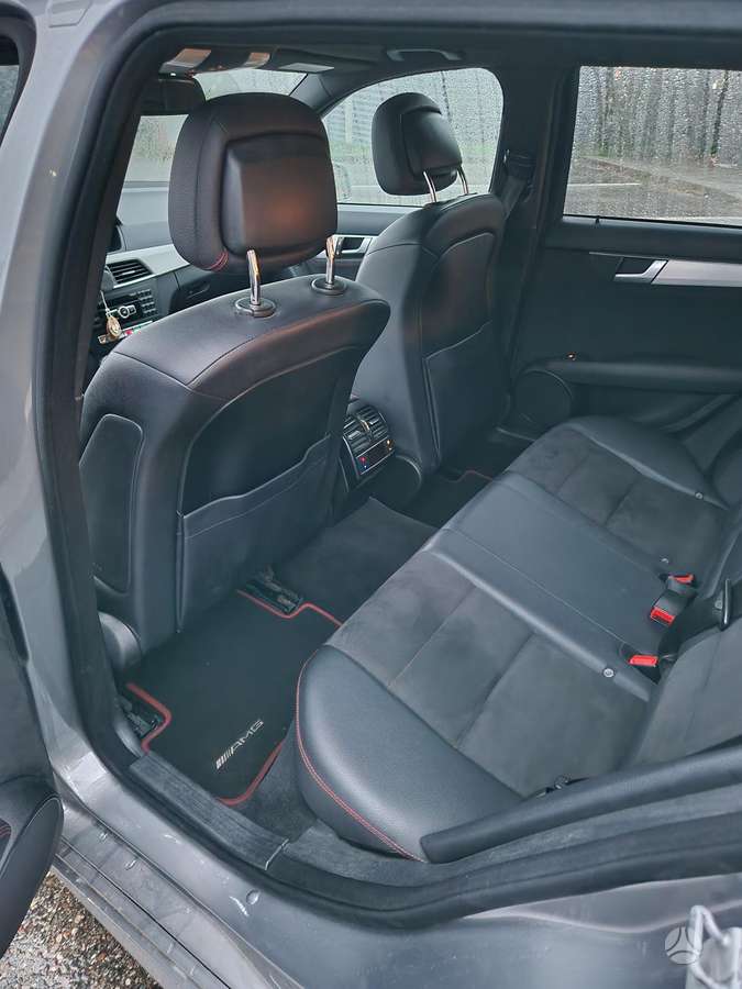Mercedes-Benz C250 2013 — photo 8