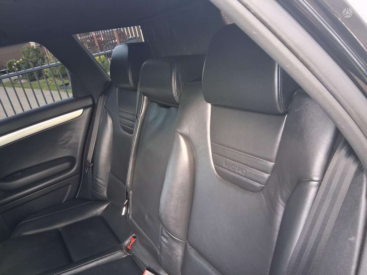 Audi A4 2007 — photo 20