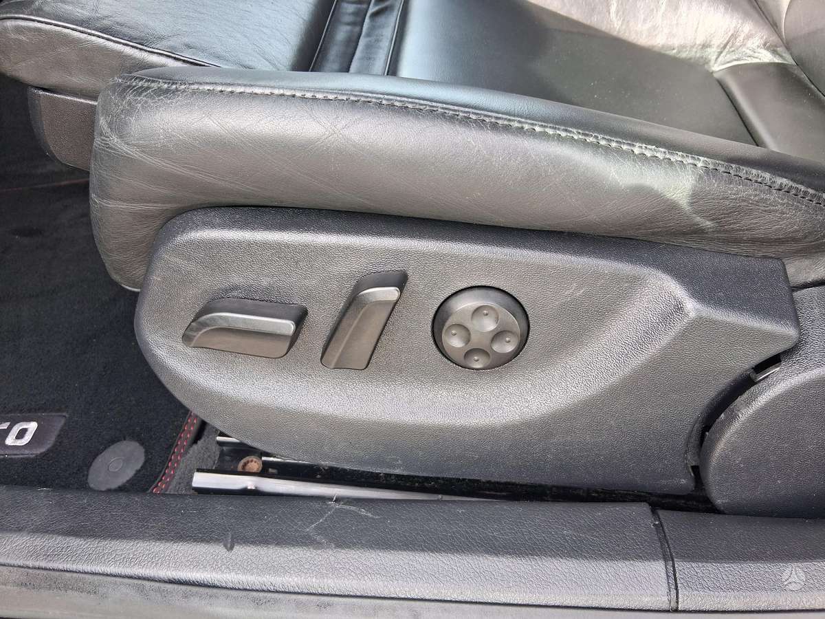 Audi A4 2007 — photo 28