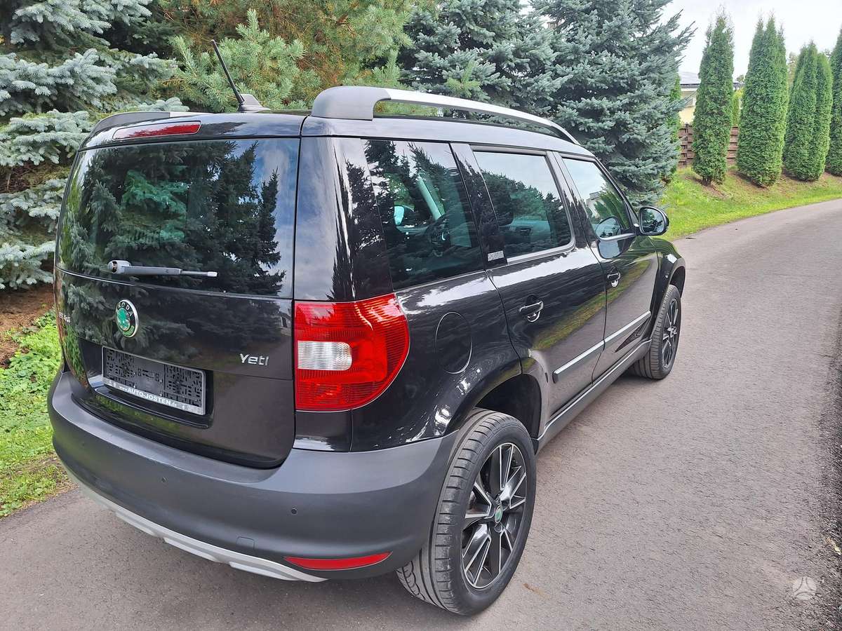 Skoda Yeti 2013 — салон