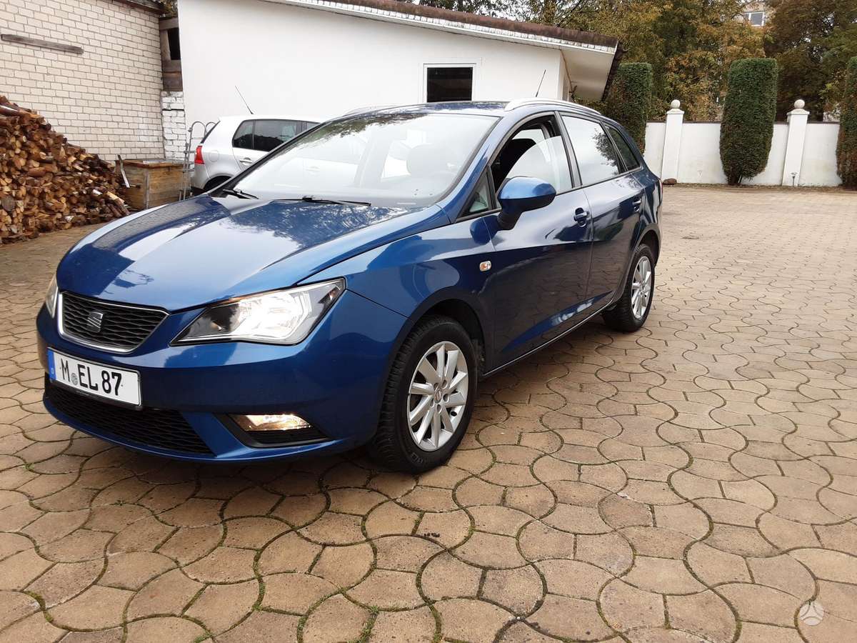 Seat Ibiza 2012 — rear view