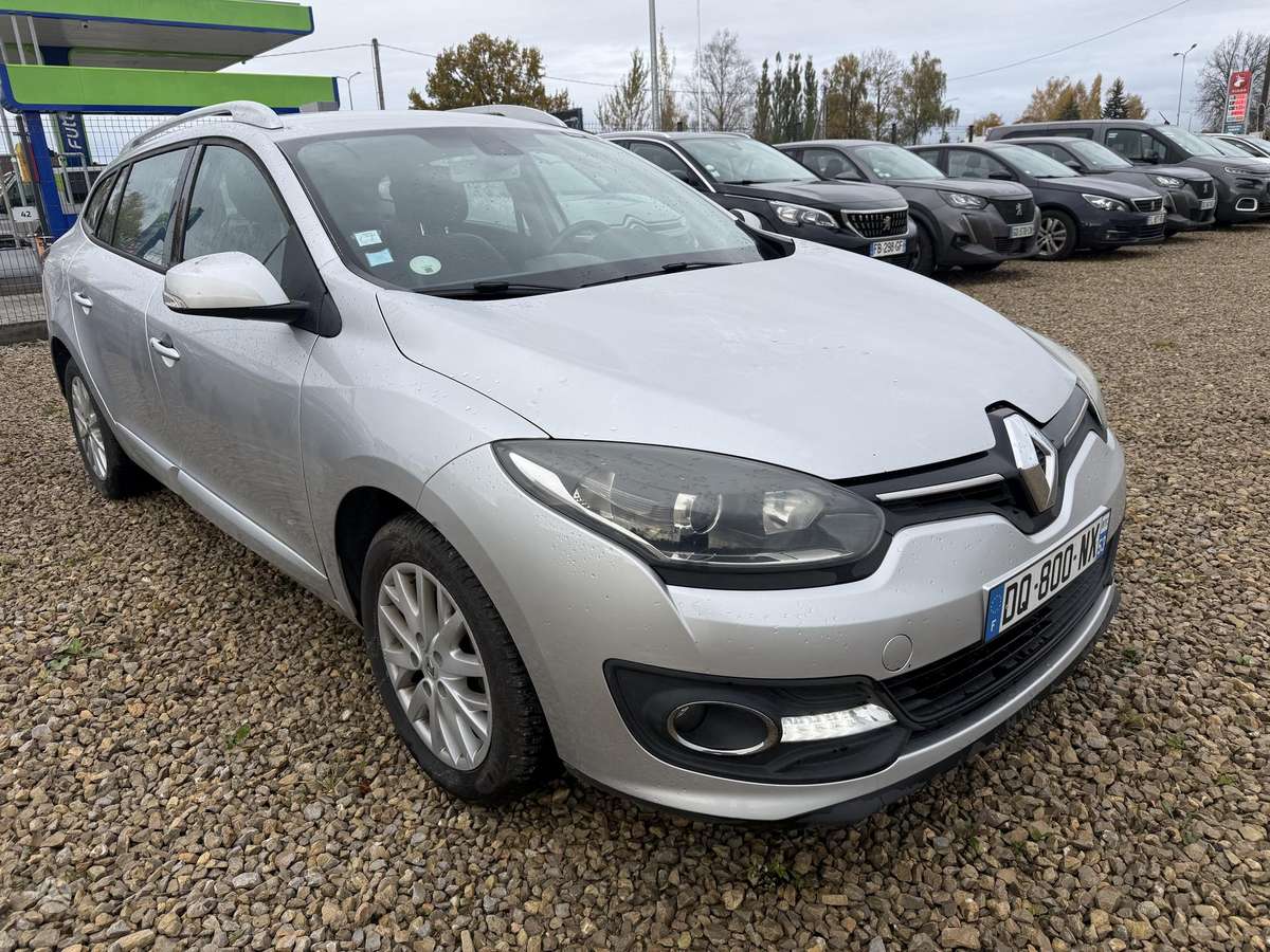 Renault Megane 2015 — interior