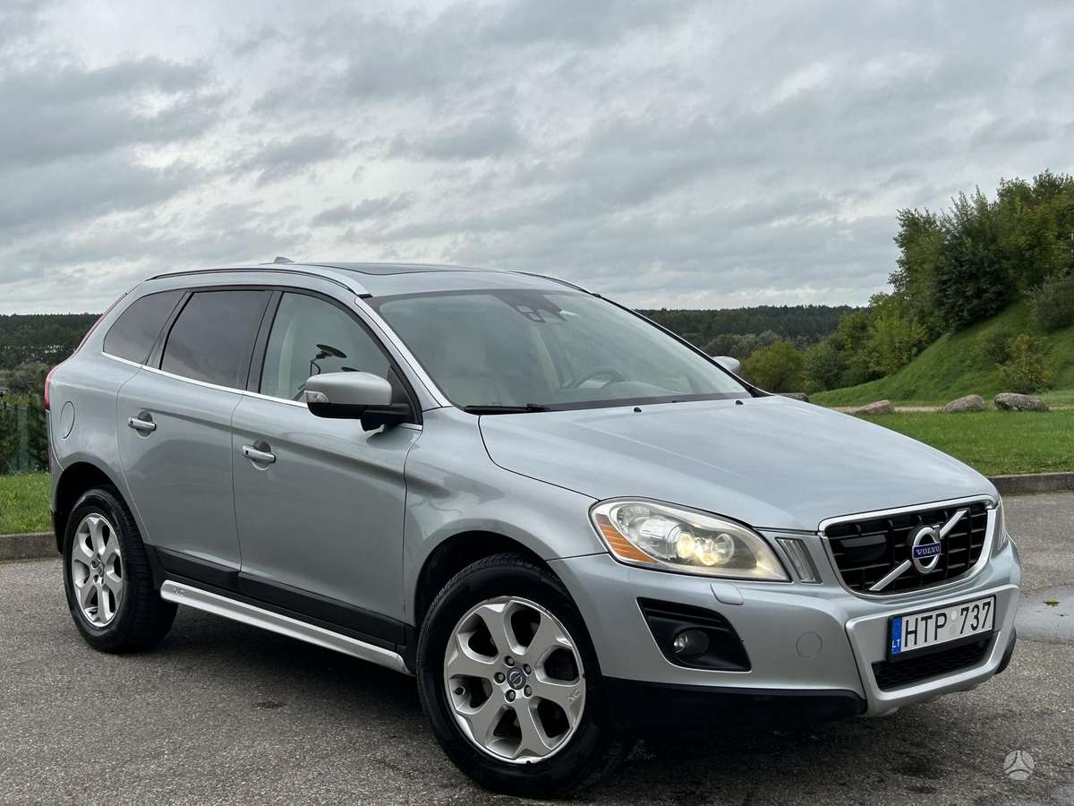 Volvo XC60 2009 — двигун 2400 cm³, 185 HP (136kW)