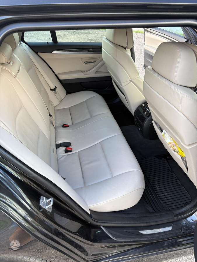 BMW 525 2010 — photo 16