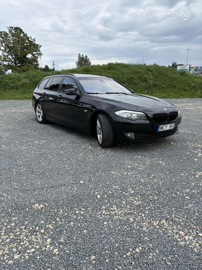 BMW 525 2010 — photo 5