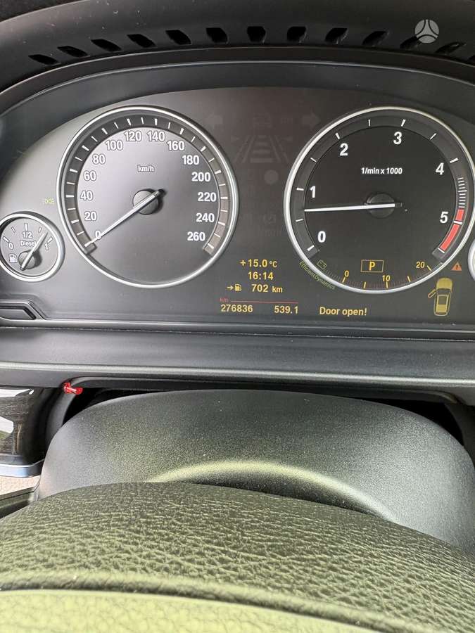 BMW 525 2010 — photo 9