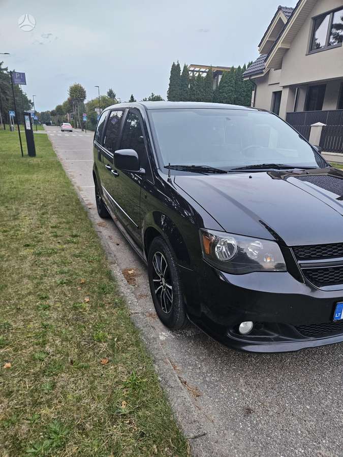 Dodge Grand 2015 — салон