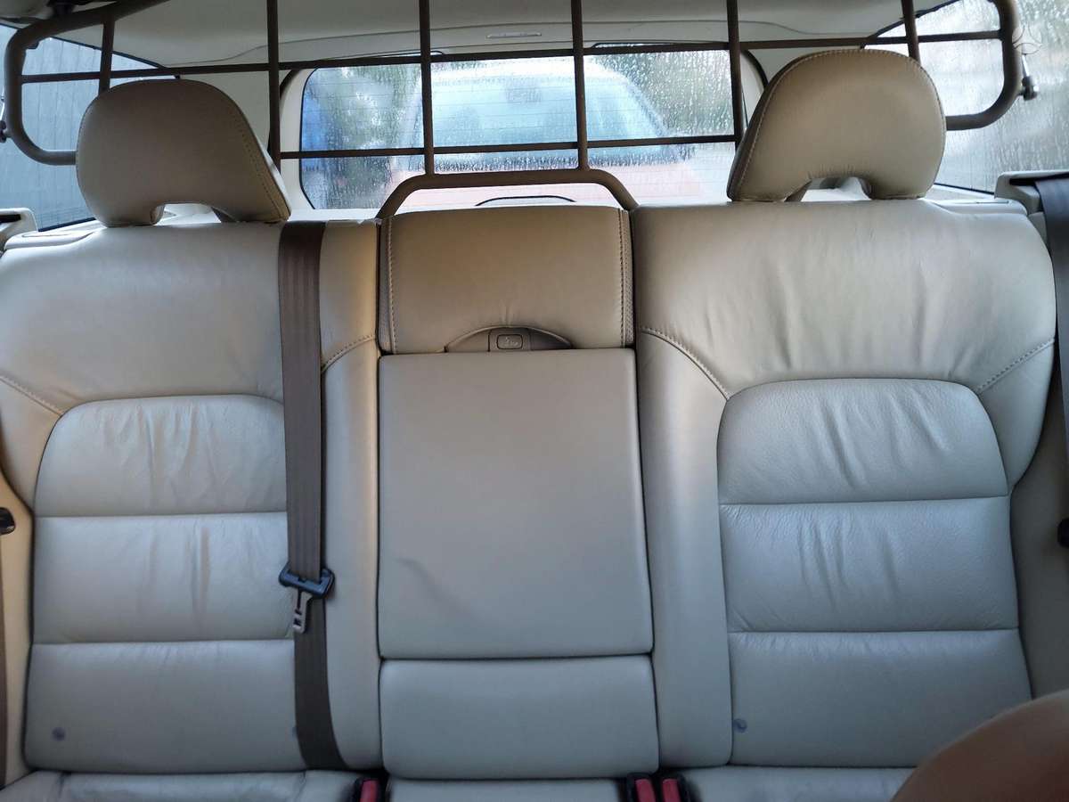 Volvo XC70 2009 — photo 10