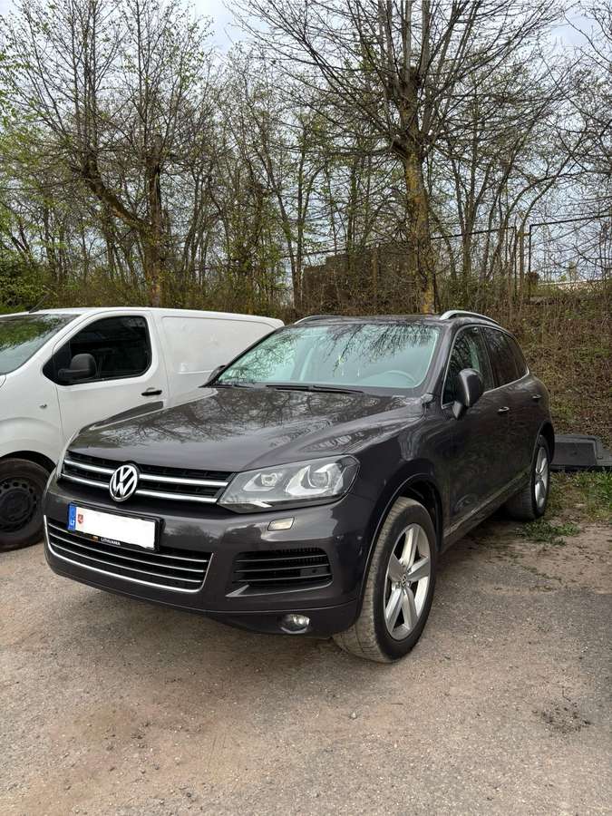 Volkswagen Touareg 2010 — vehicle for AFU Ukraine