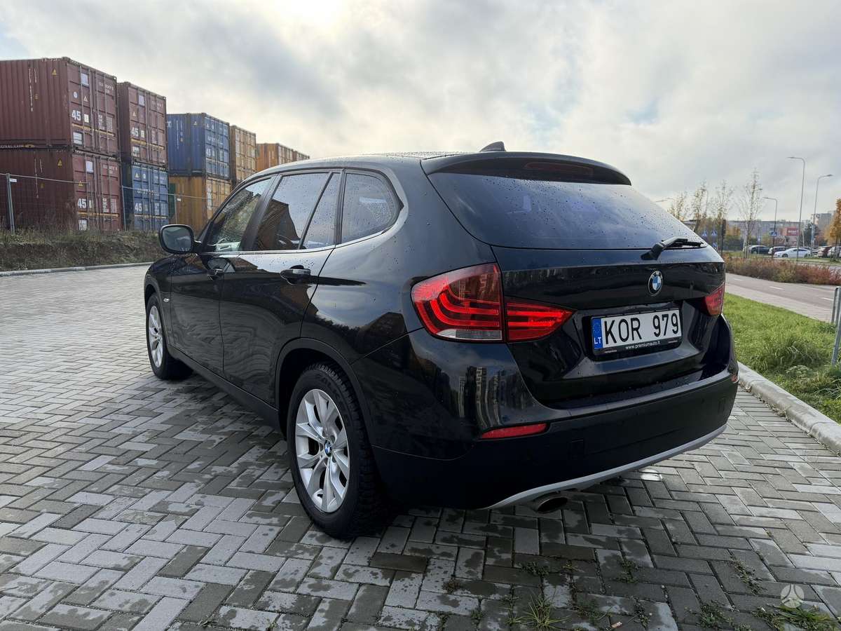 BMW X1 2011 — фото 14