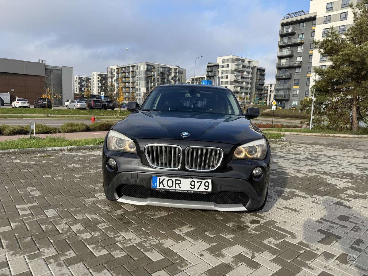 BMW X1 2011 — двигун 1995 cm³, 204 HP (150kW)