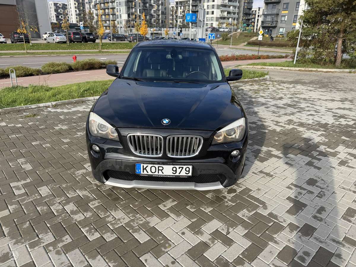 BMW X1 2011 — фото 5