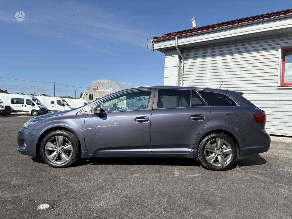 Toyota Avensis 2015 — photo 7