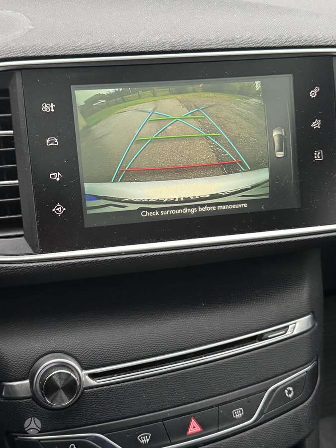 Peugeot 308 2014 — photo 14