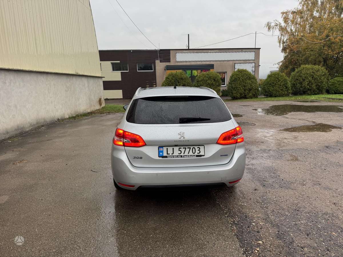 Peugeot 308 2014 — photo 5