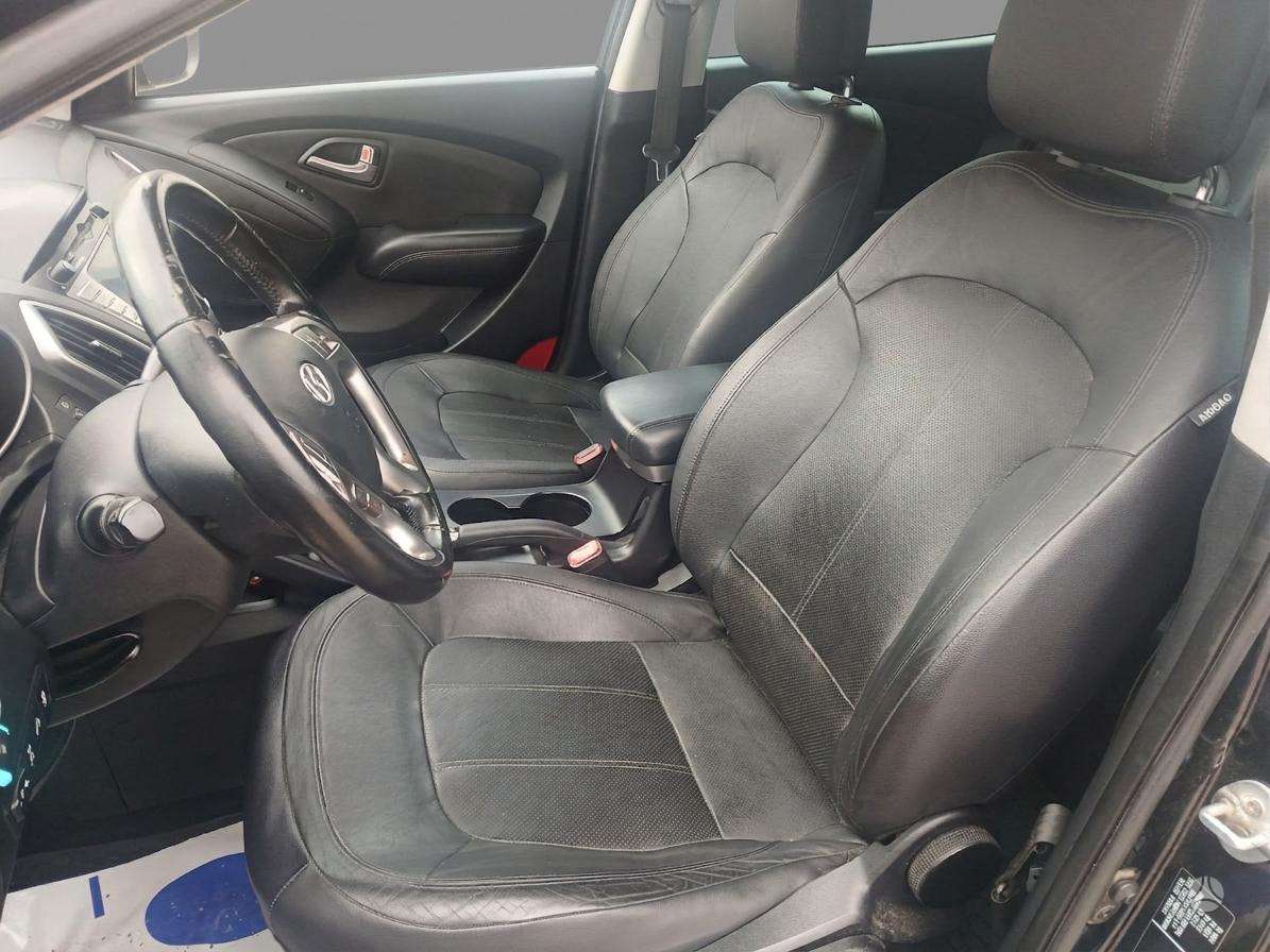 Hyundai ix35 2012 — photo 10