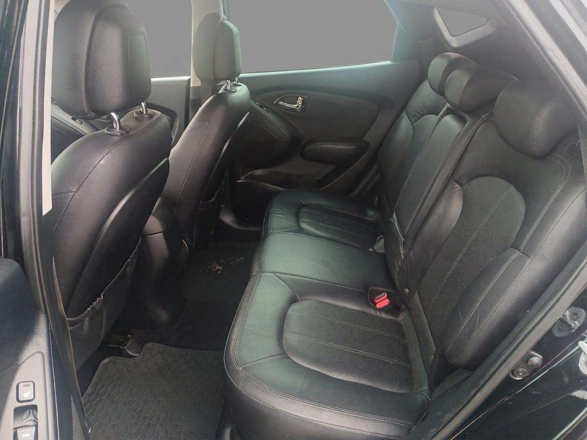 Hyundai ix35 2012 — photo 19
