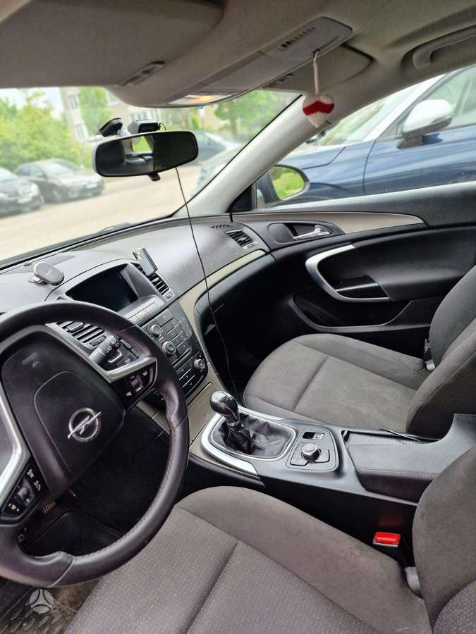 Opel Insignia 2013 — interior