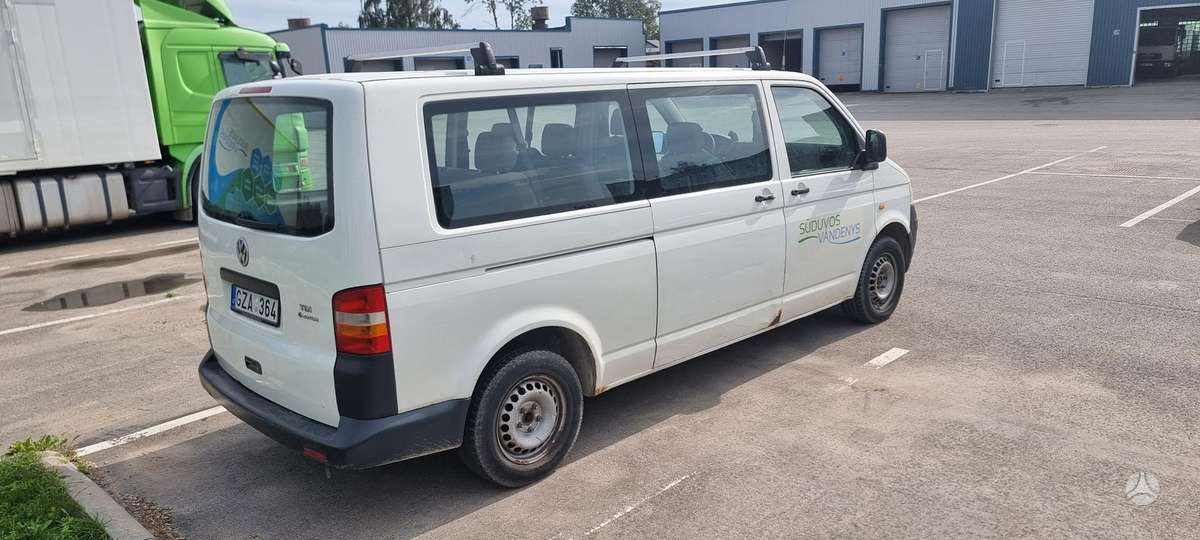 Volkswagen Caravelle 2007 — interior