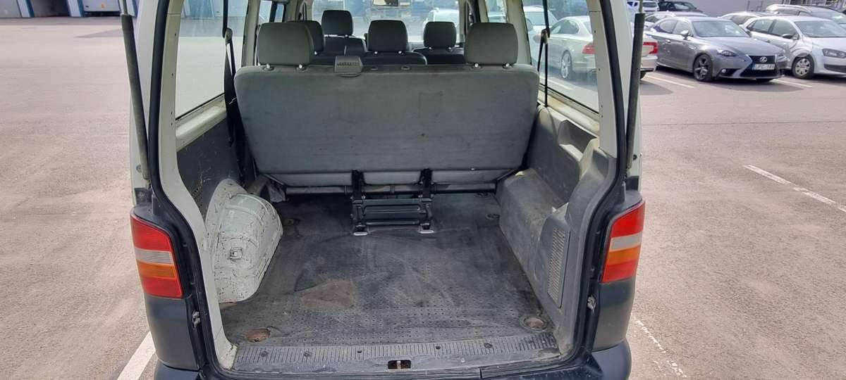 Volkswagen Caravelle 2007 — photo 5