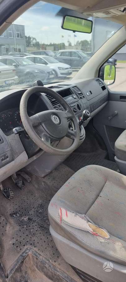 Volkswagen Caravelle 2007 — photo 8