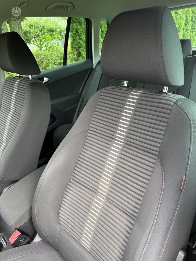 Volkswagen Tiguan 2010 — photo 15