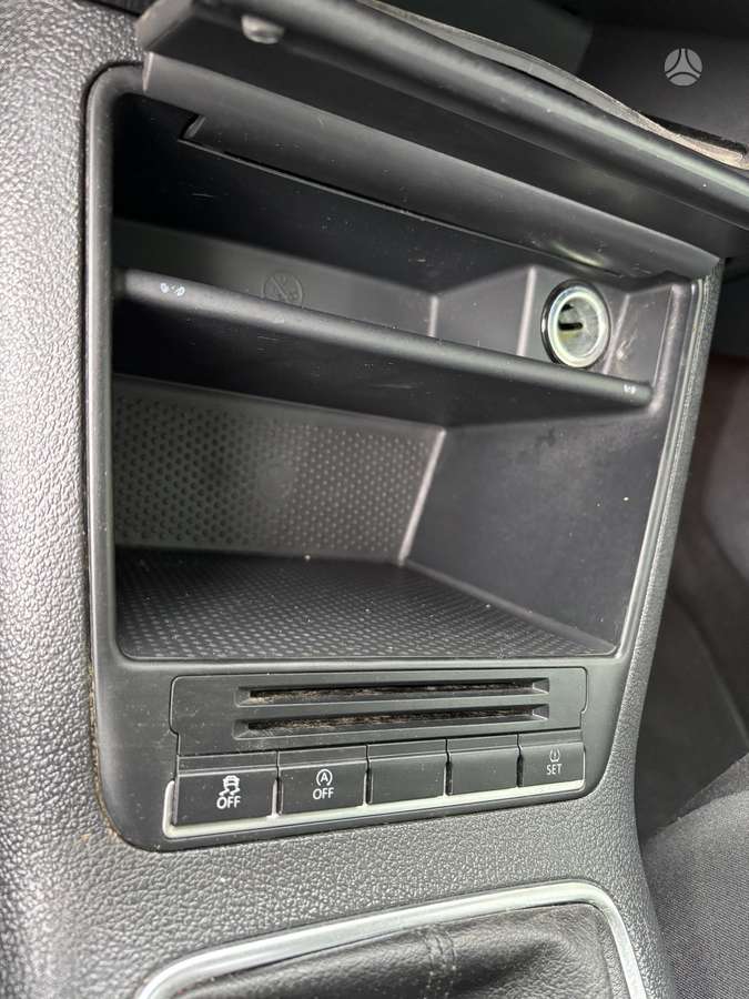 Volkswagen Tiguan 2010 — photo 20