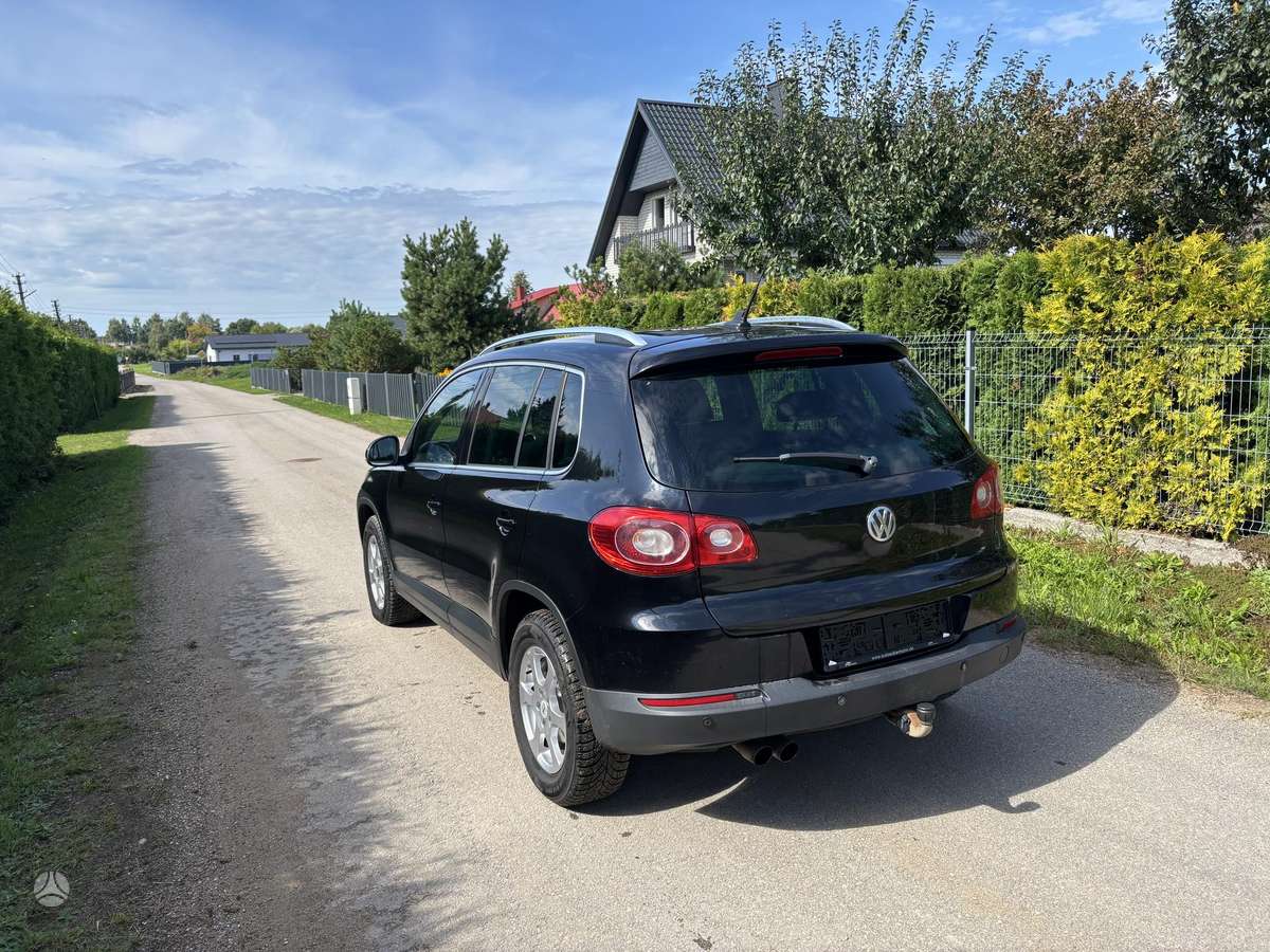 Volkswagen Tiguan 2010 — photo 5