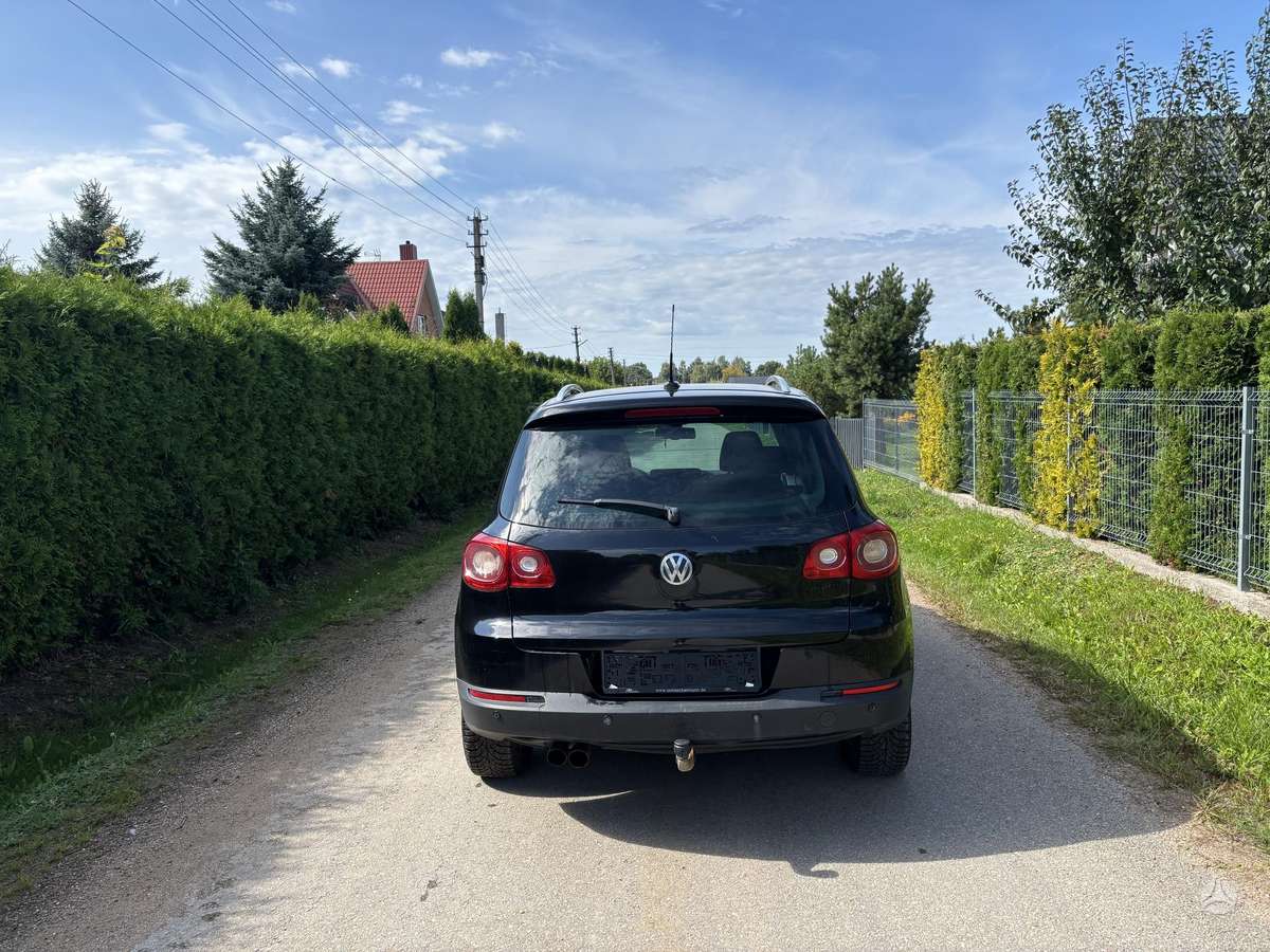 Volkswagen Tiguan 2010 — photo 6