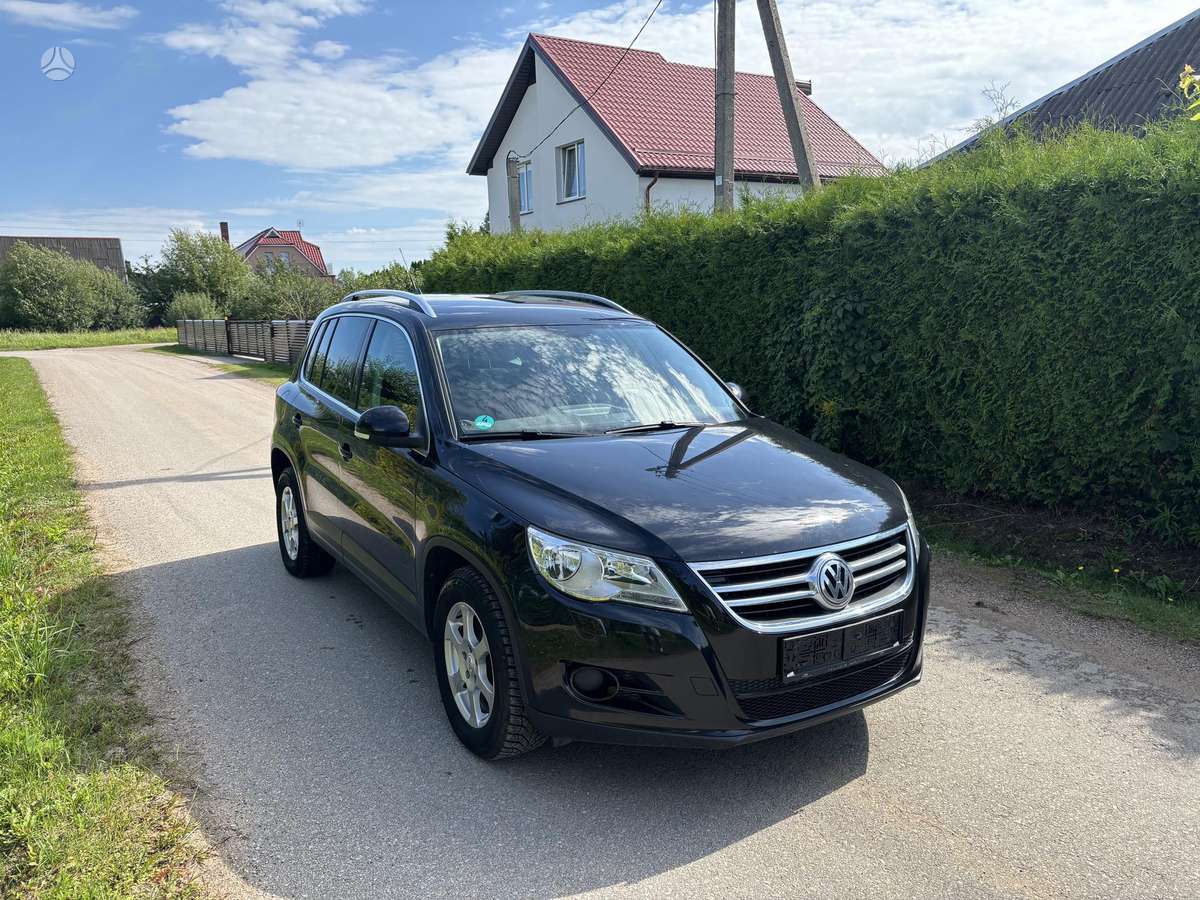 Volkswagen Tiguan 2010 — photo 8
