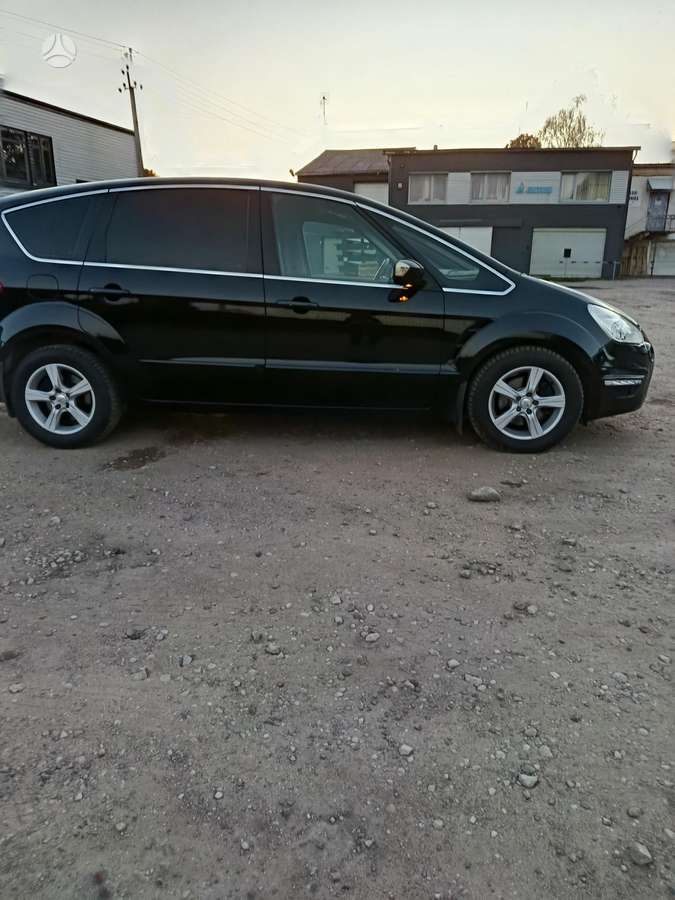 Ford S-MAX 2013 — engine 2000 cm³, 140 HP (103kW)
